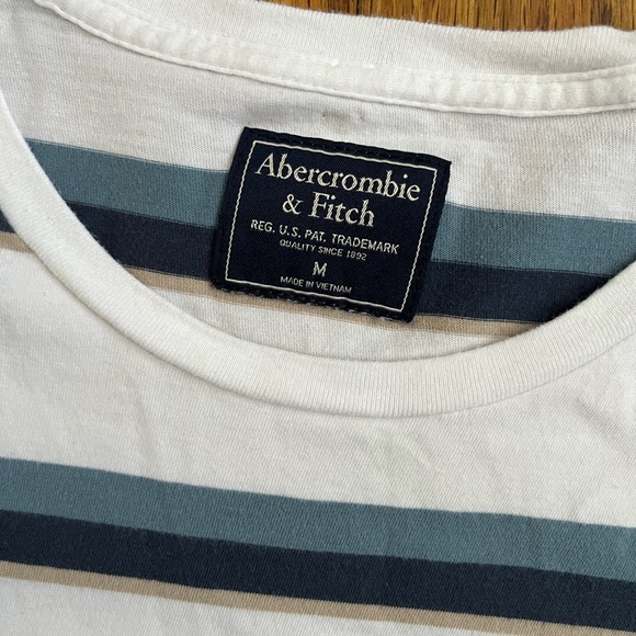 Abercrombie & Fitch Men’s tee M - Picture 2 of 2